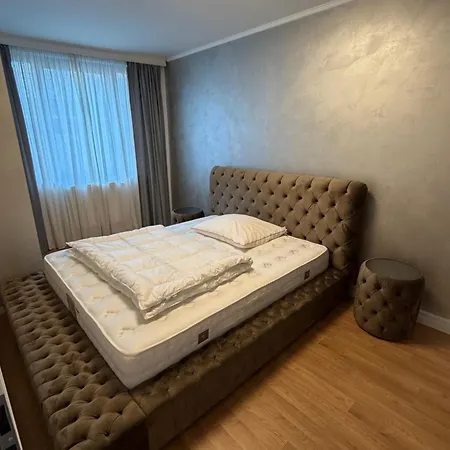 דירה Next To The Presidential Palace ברטיסלאבה